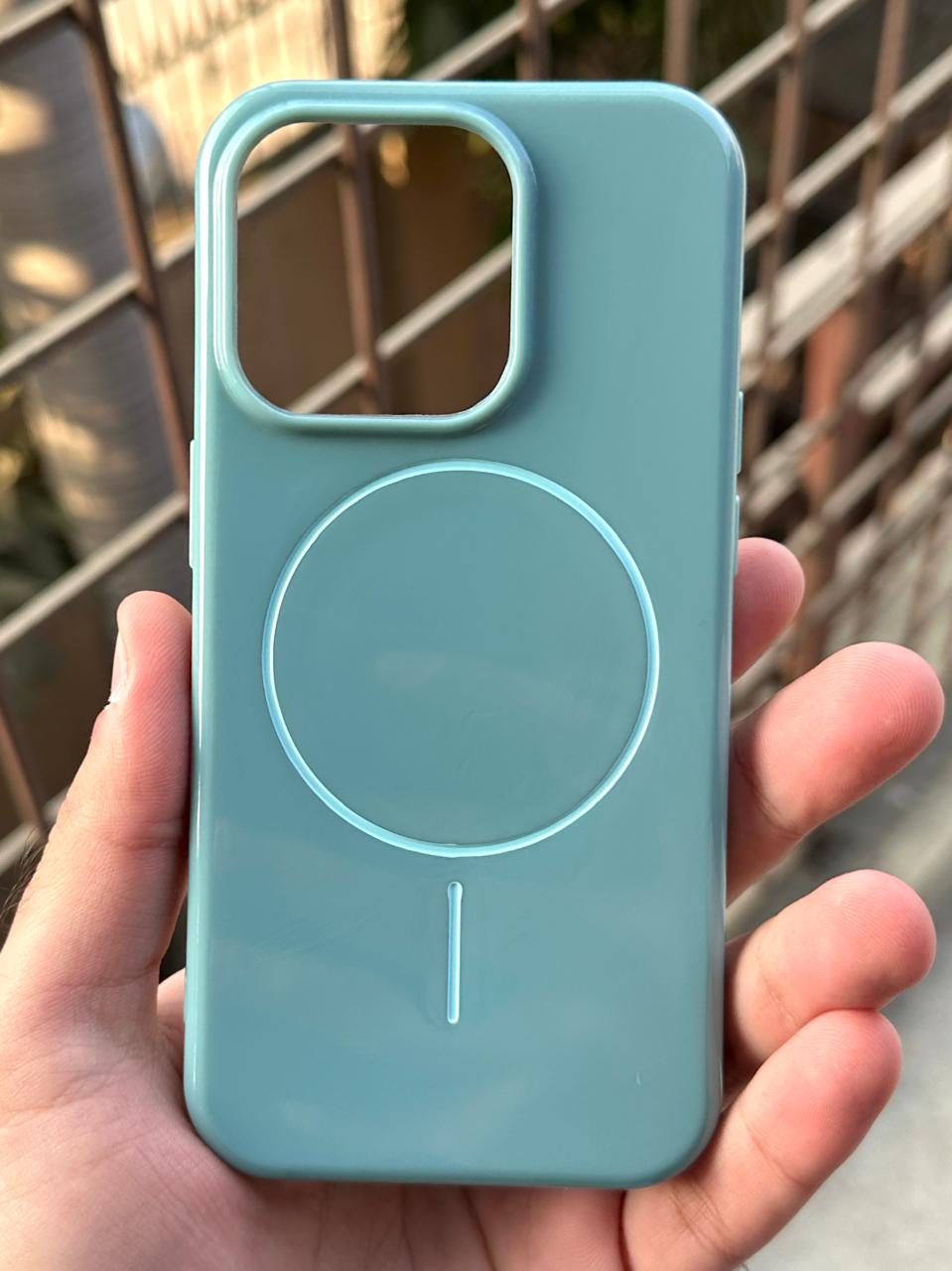iPhone "14 Pro" Beats Premium MagSafe Case - Riptide Blue