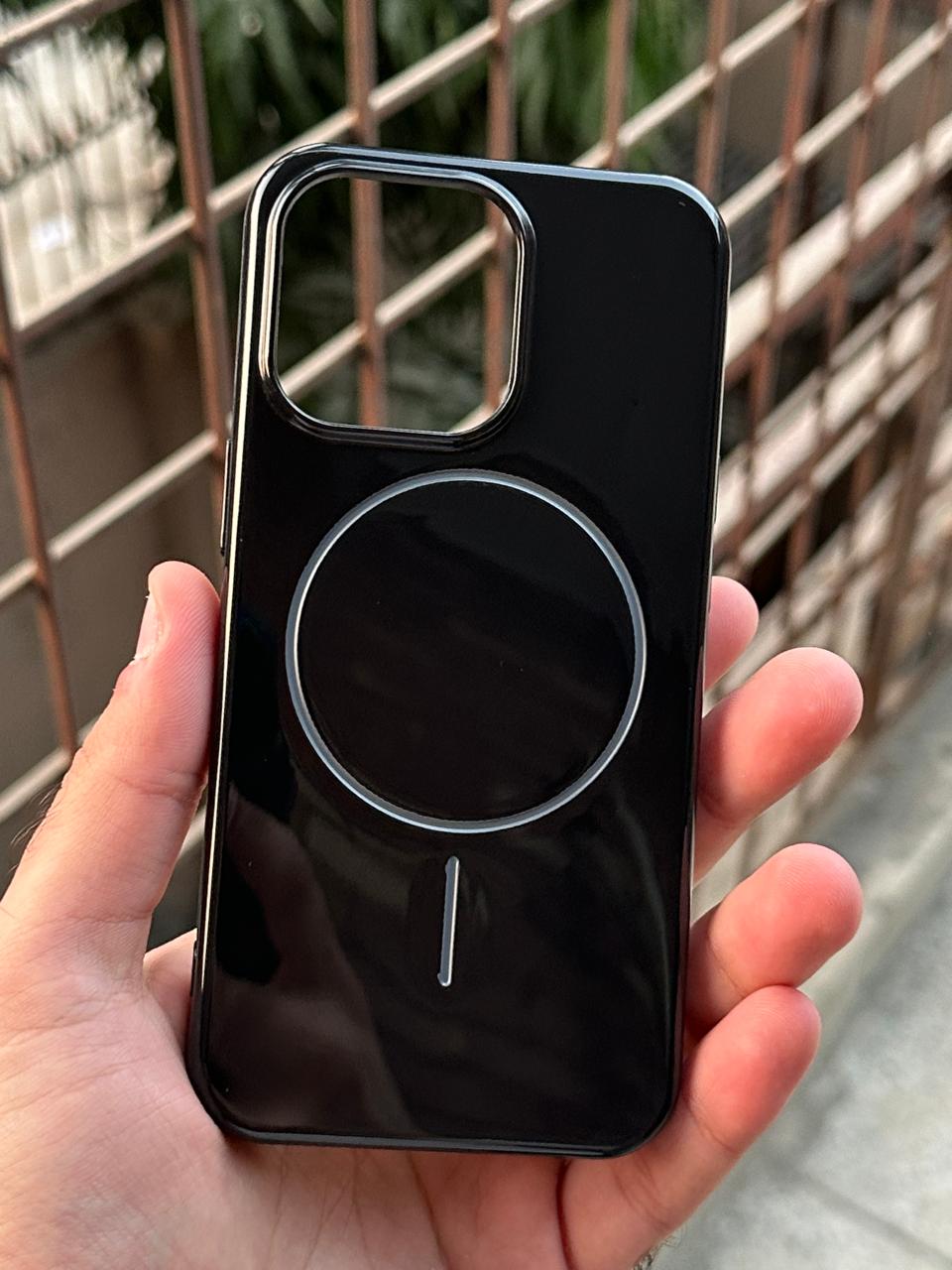 iPhone "13 Pro" Beats Premium MagSafe Case - Black Secondary image