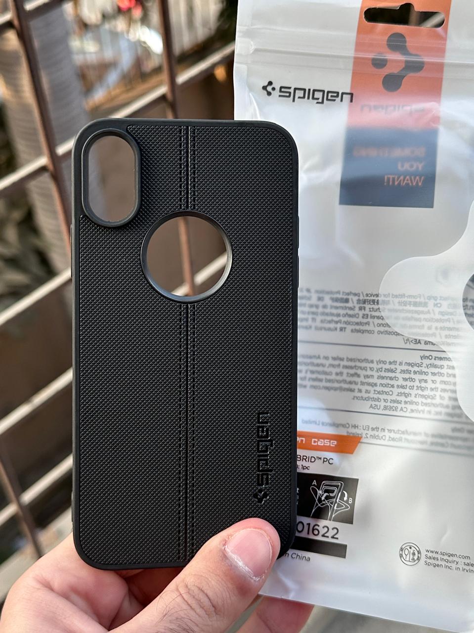 iPhone "X/XS" Spigen Premium Lining Stitched Case - Black Main image