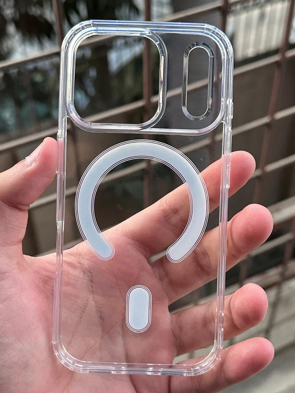 iPhone "17 Pro" BERLIA Premium MagSafe Transparent Case