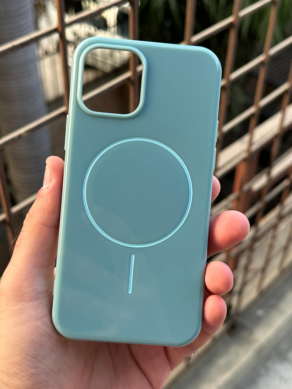 iPhone "12/12 Pro" Beats Premium MagSafe Case - Riptide Blue