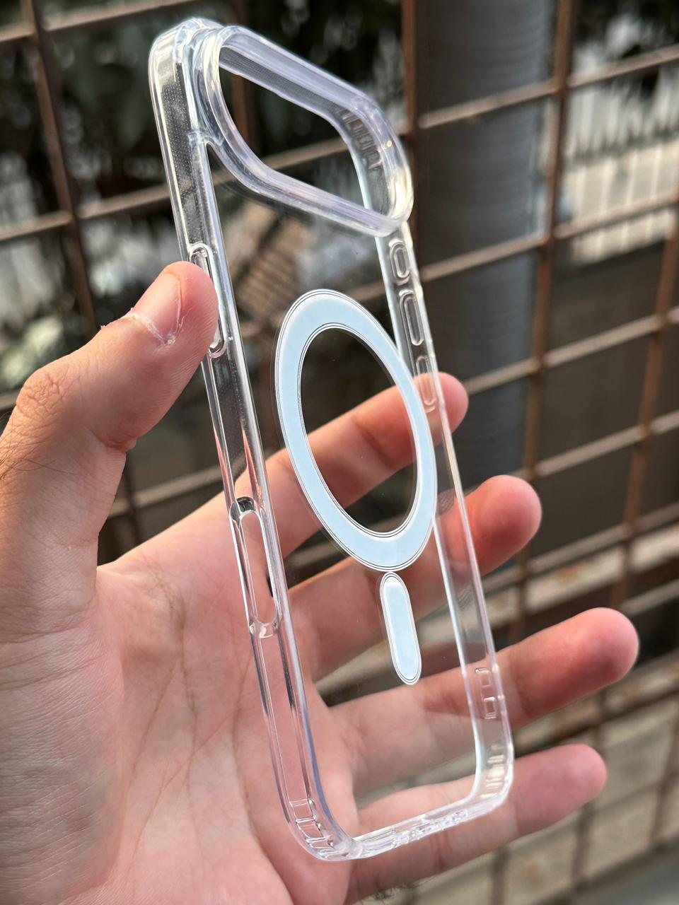 iPhone "Air" BERLIA Premium MagSafe Transparent Case