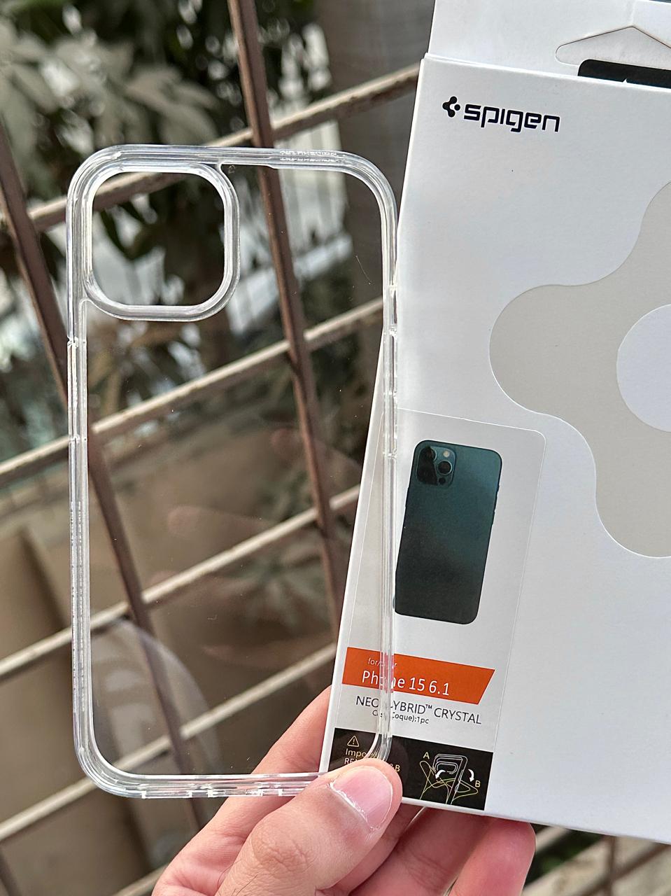iPhone "15" Spigen Ultra Hybrid Transparent Case