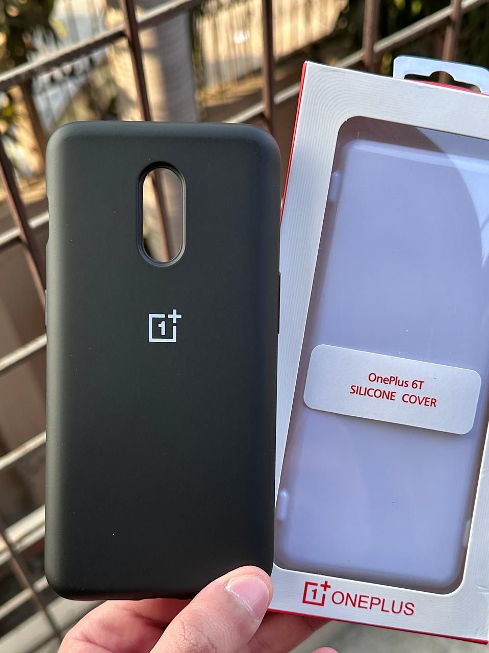 OnePlus "6T" Premium Official Silicone Case - Black
