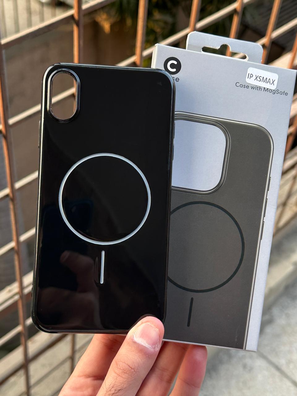 iPhone "XS Max" Beats Premium MagSafe Case - Black Main image