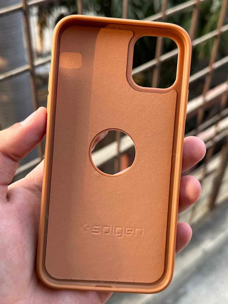 iPhone "11 Pro Max" Spigen Premium Lining Stitched Case - Brown