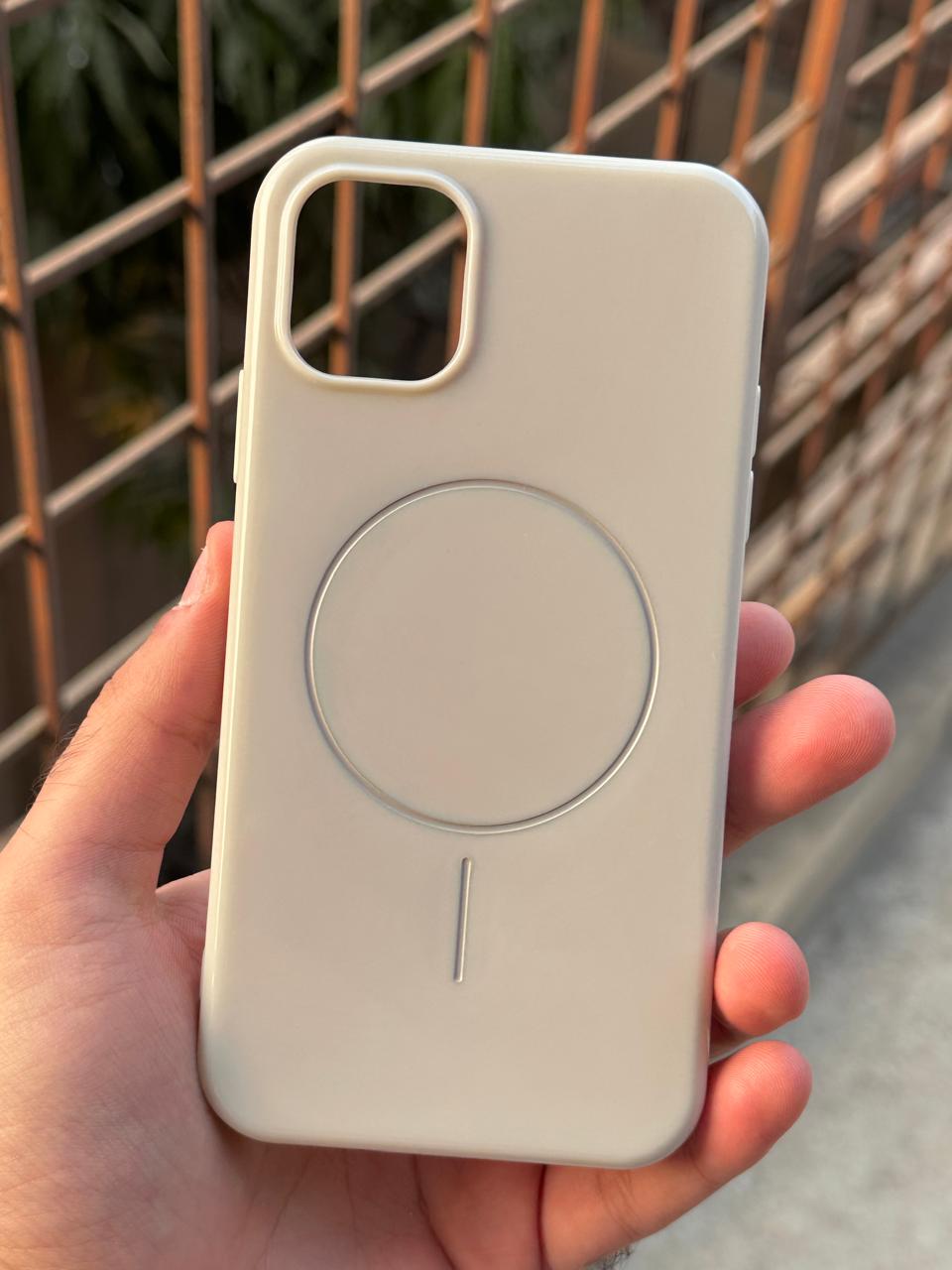 iPhone "11" Beats Premium MagSafe Case - Summit Stone