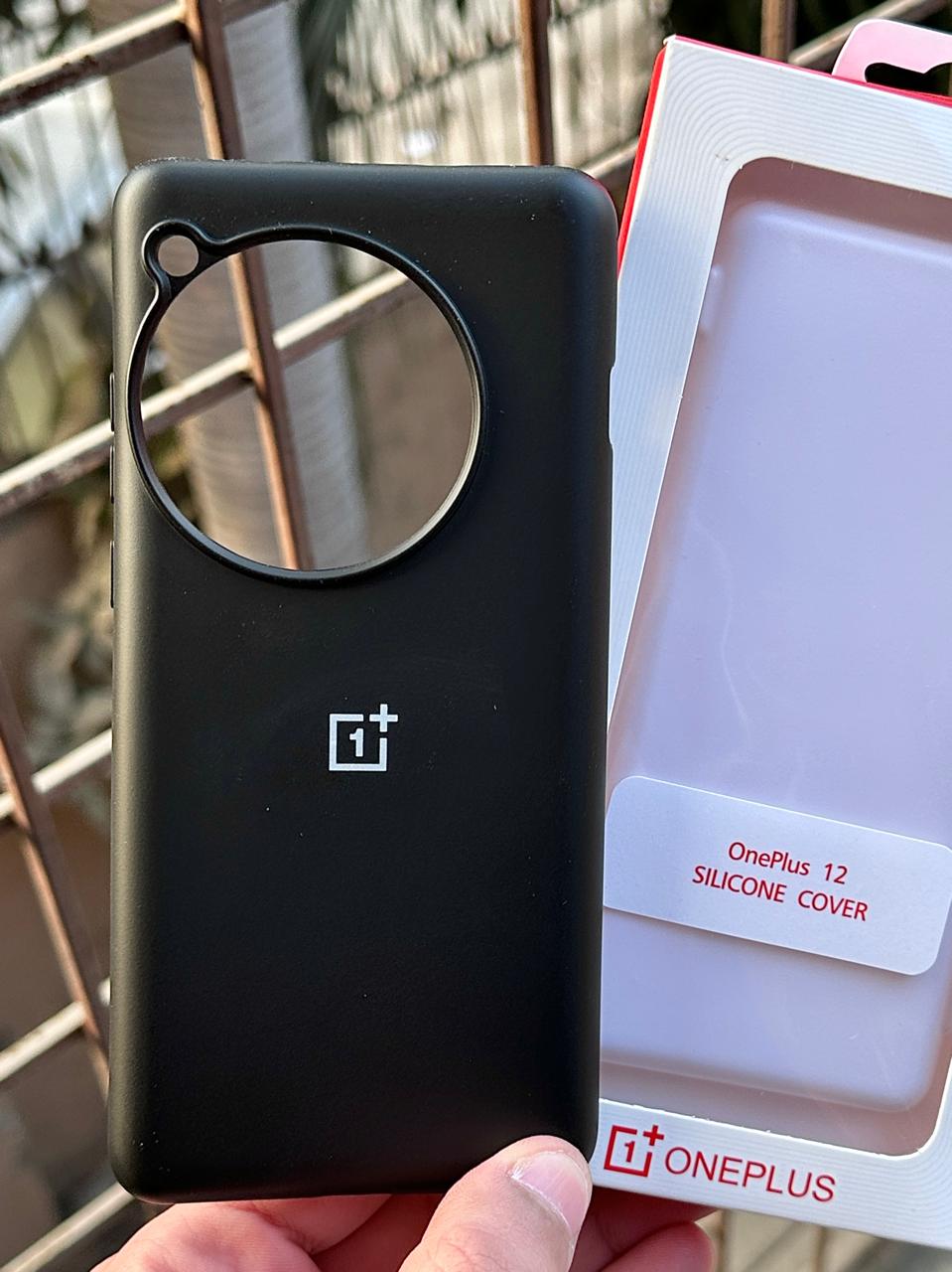 OnePlus "12" Premium Official Silicone Case - Black