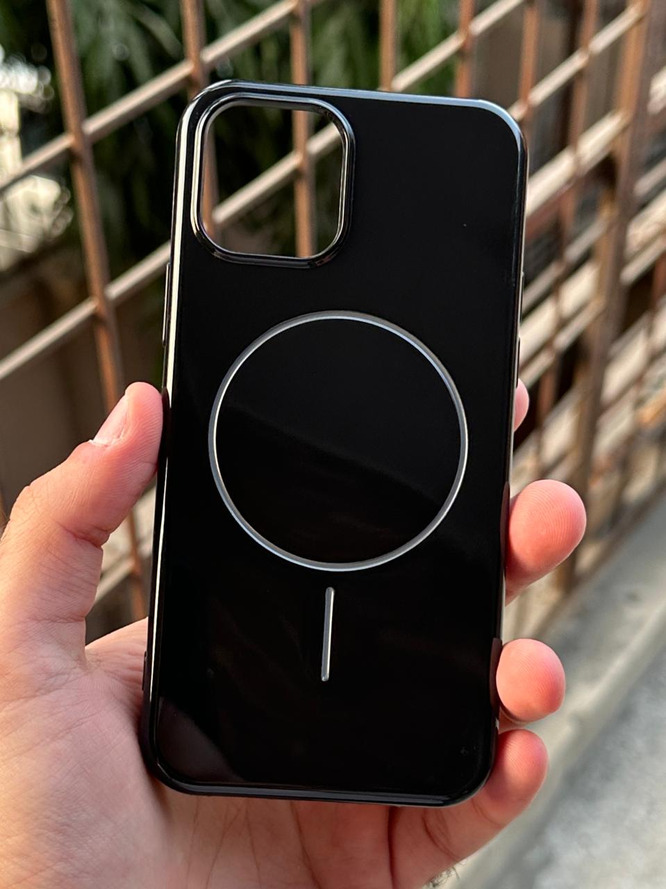 iPhone "12/12 Pro" Beats Premium MagSafe Case - Black