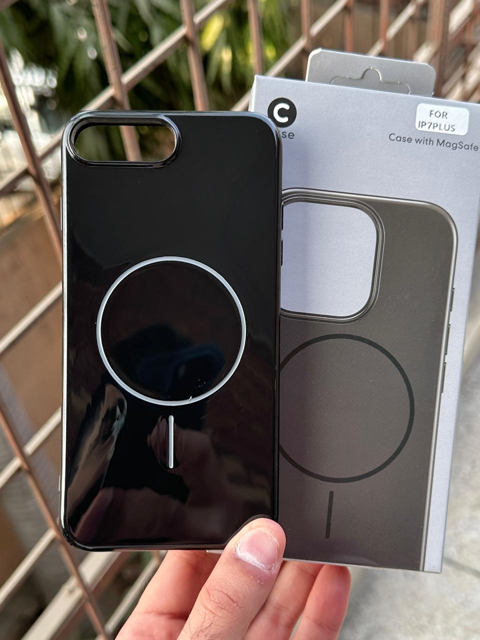 iPhone "7/8 Plus" Beats Premium MagSafe Case - Midnight Black Main image