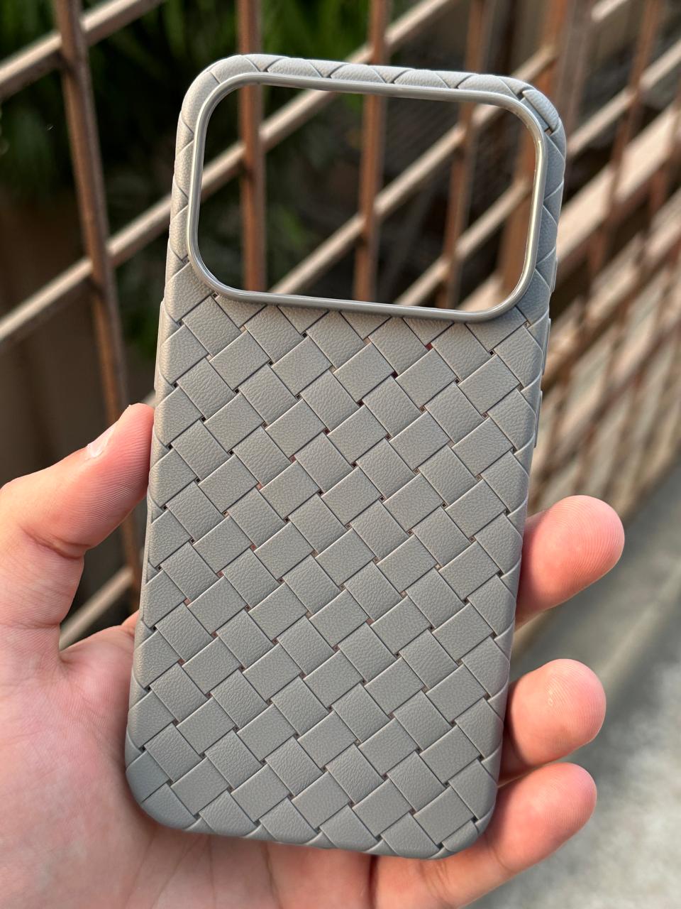 iPhone "17 Pro" Woven "Leather Feel" Case - Gray