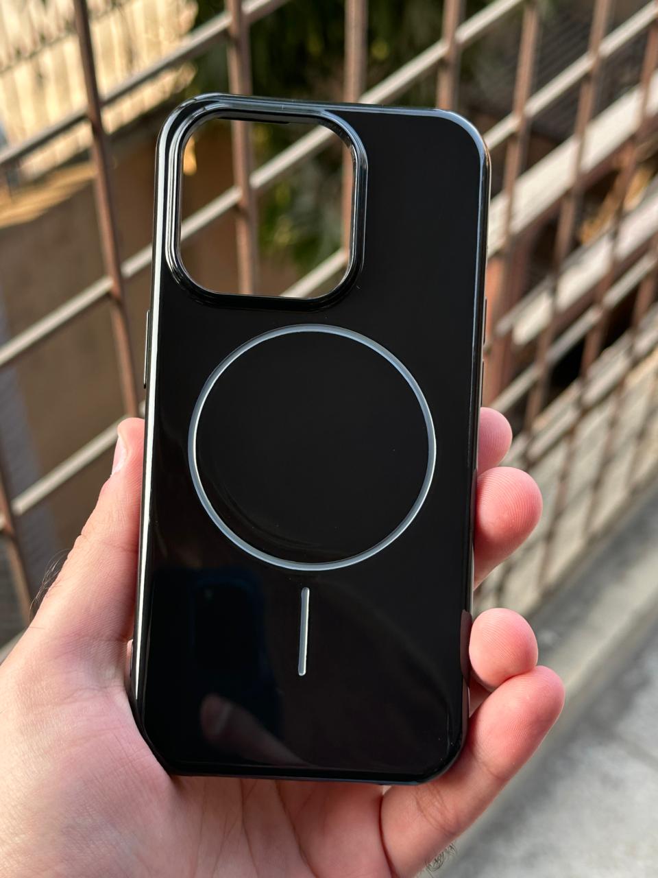 iPhone "14 Pro" Beats Premium MagSafe Case - Black