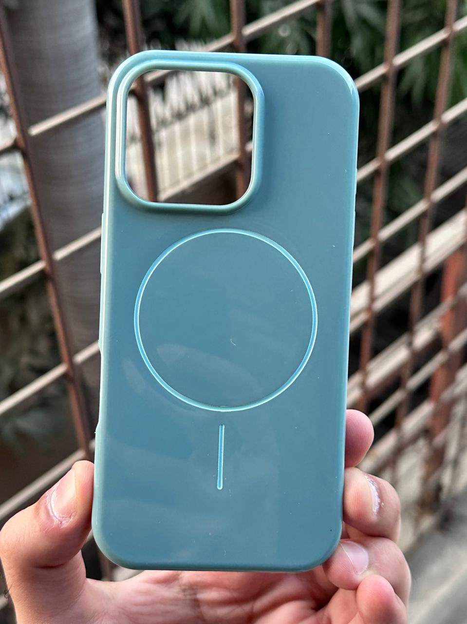 iPhone "16 Pro" Beats Premium MagSafe Case - Riptide Blue