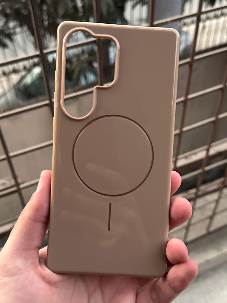 Samsung Galaxy "S25 Ultra" Beats Premium MagSafe Case - Gold Secondary image