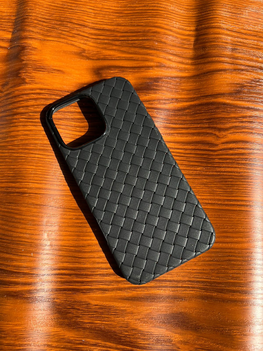 iPhone 16 Pro Max Woven Case "Leather Feel" Black