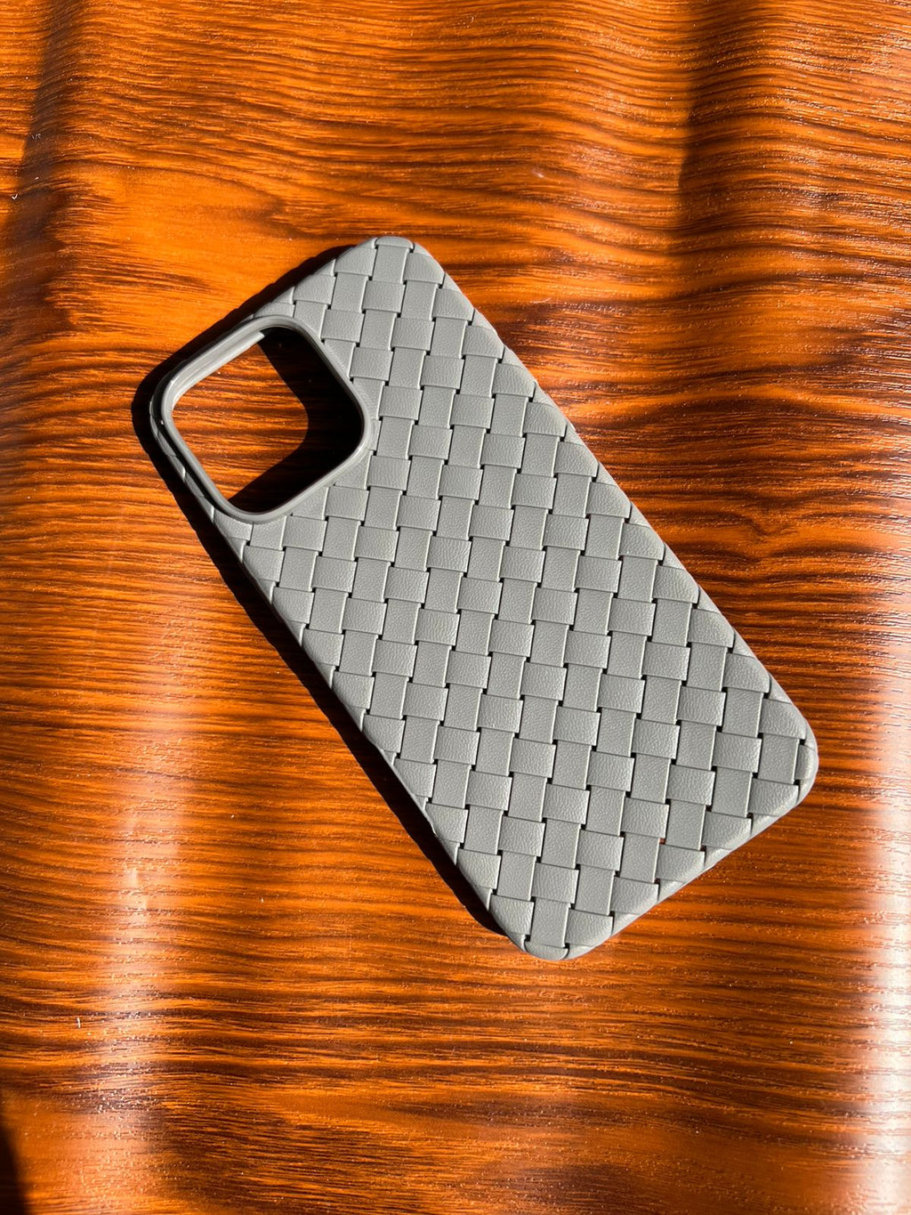 iPhone 16 Pro Max Woven Case "Leather Feel" Gray
