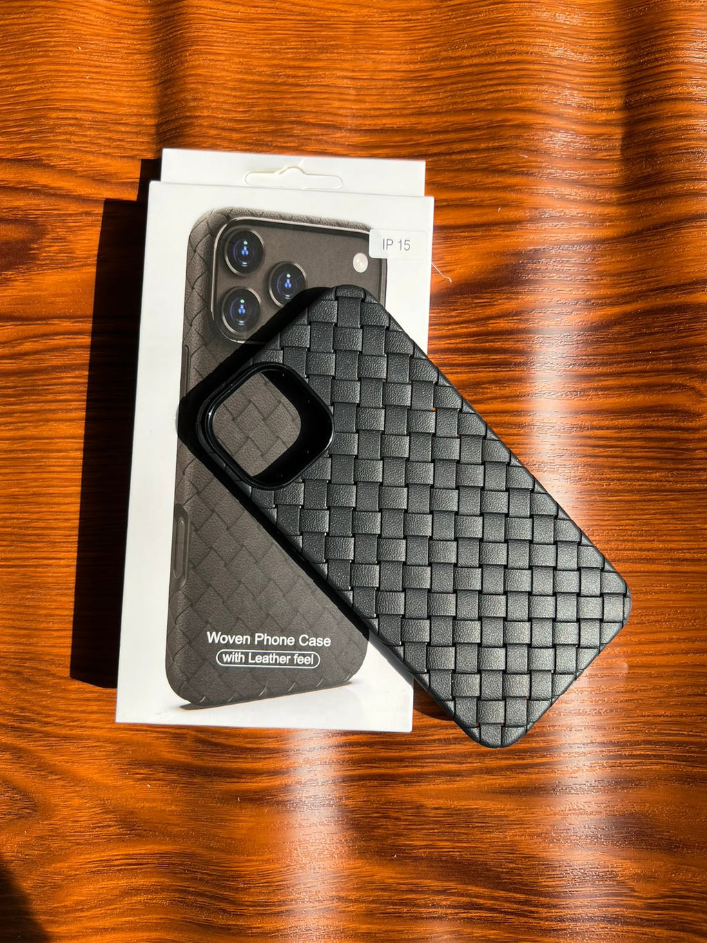 iPhone 15 Woven Case "Leather Feel" Black