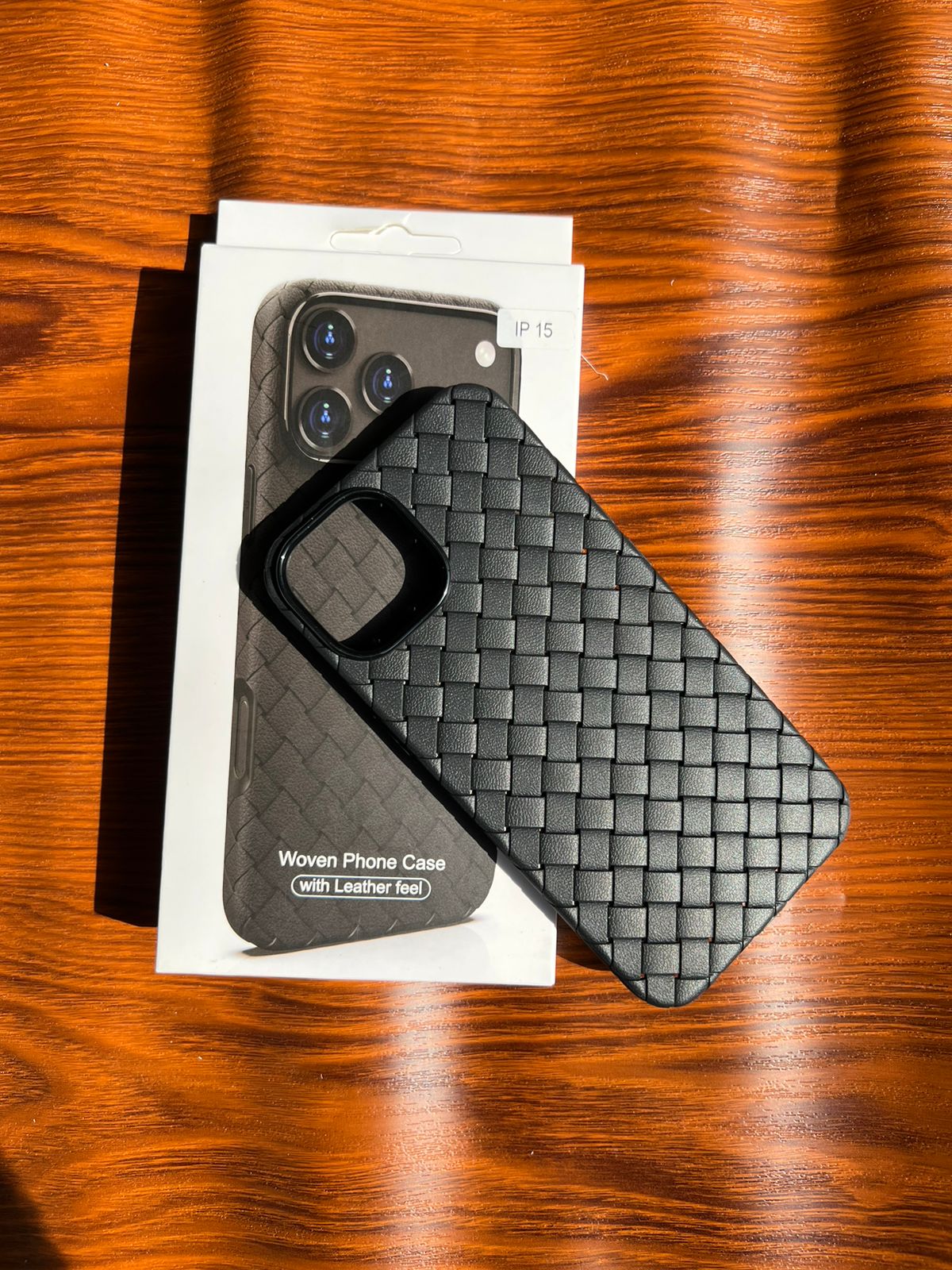 iPhone 15 Woven Case "Leather Feel" Black