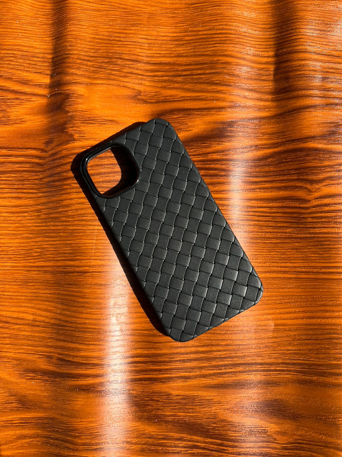 iPhone 15 Woven Case "Leather Feel" Black