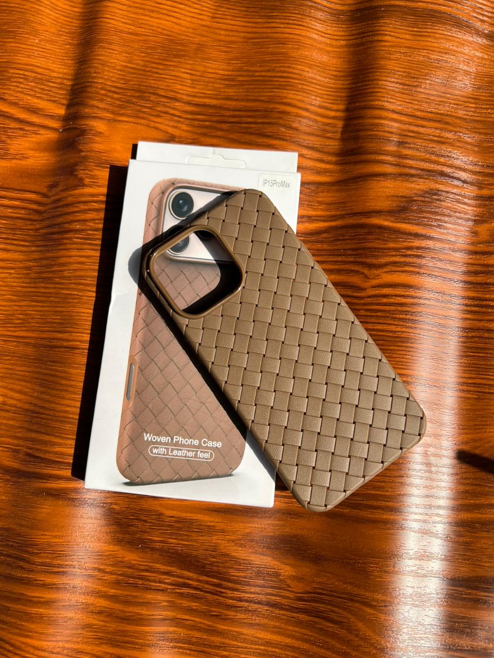 iPhone 15 Pro Max Woven Case "Leather Feel" Brown