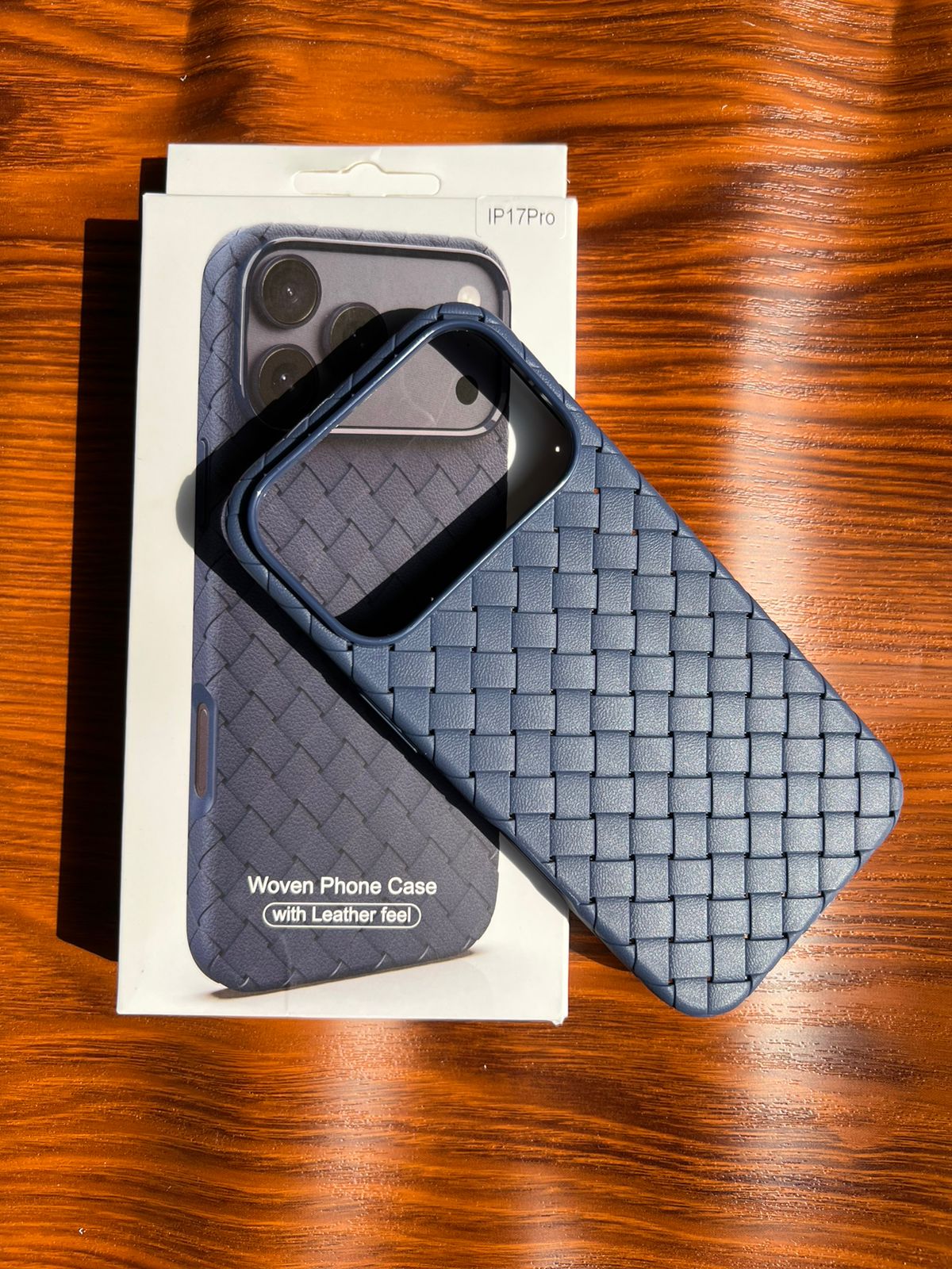 iPhone 17 Pro Woven Case "Leather Feel" Blue