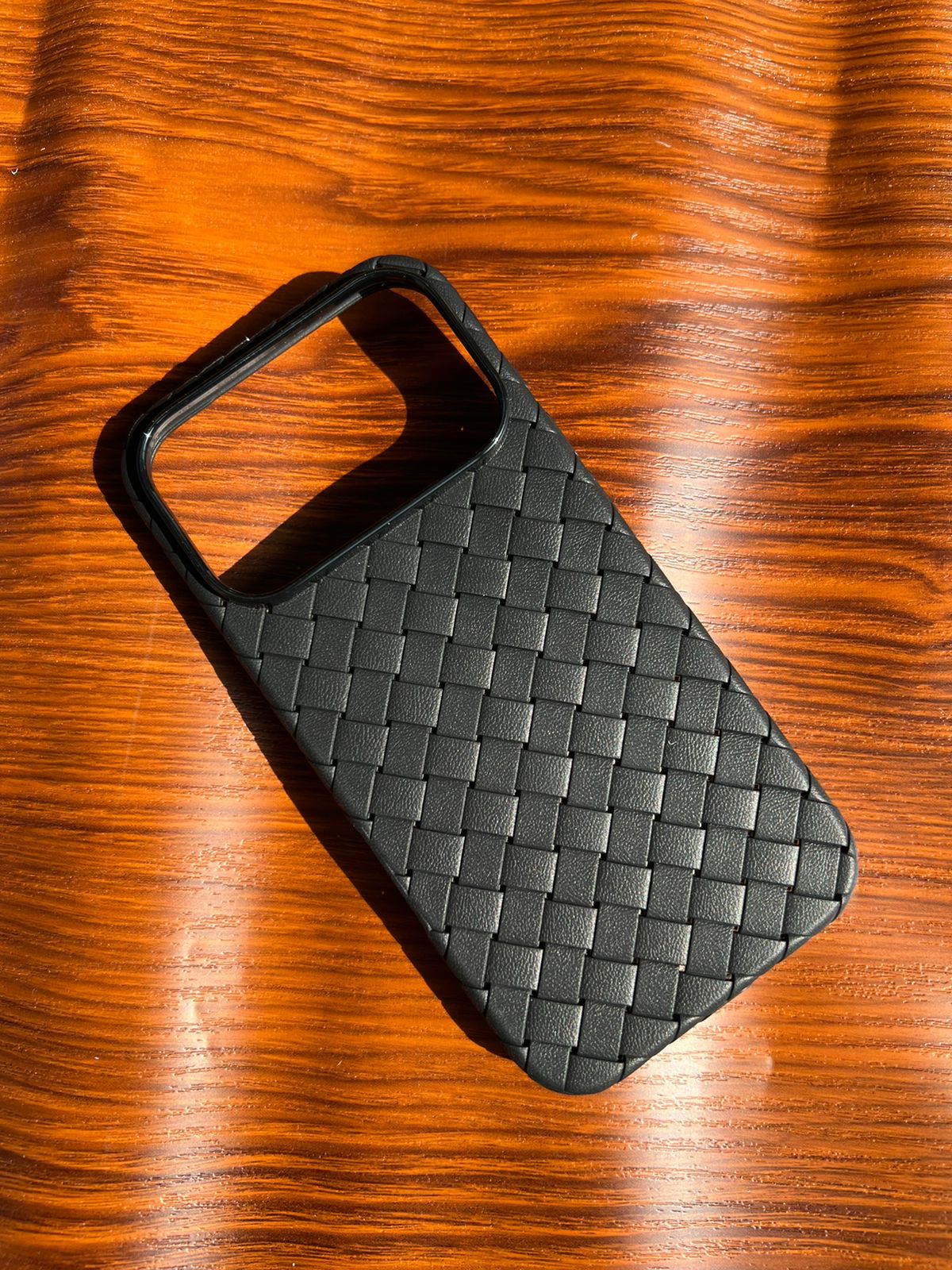 iPhone 17 Pro Woven Case "Leather Feel" Black