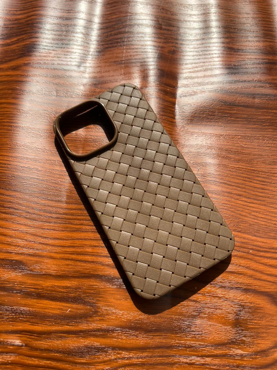 iPhone 14 Pro Max Woven Case "Leather Feel" Brown