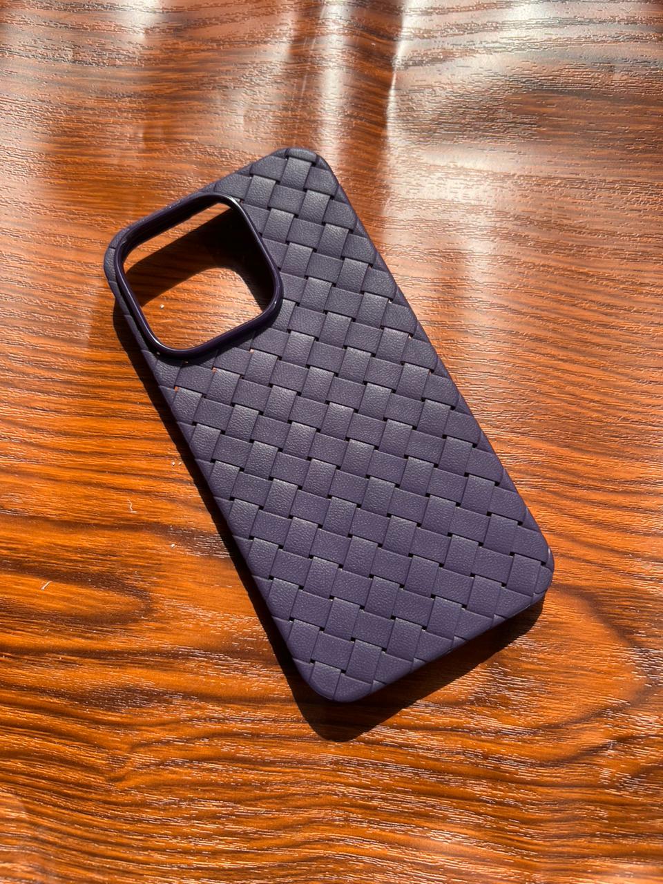 iPhone 14 Pro Woven Case "Leather Feel" Purple