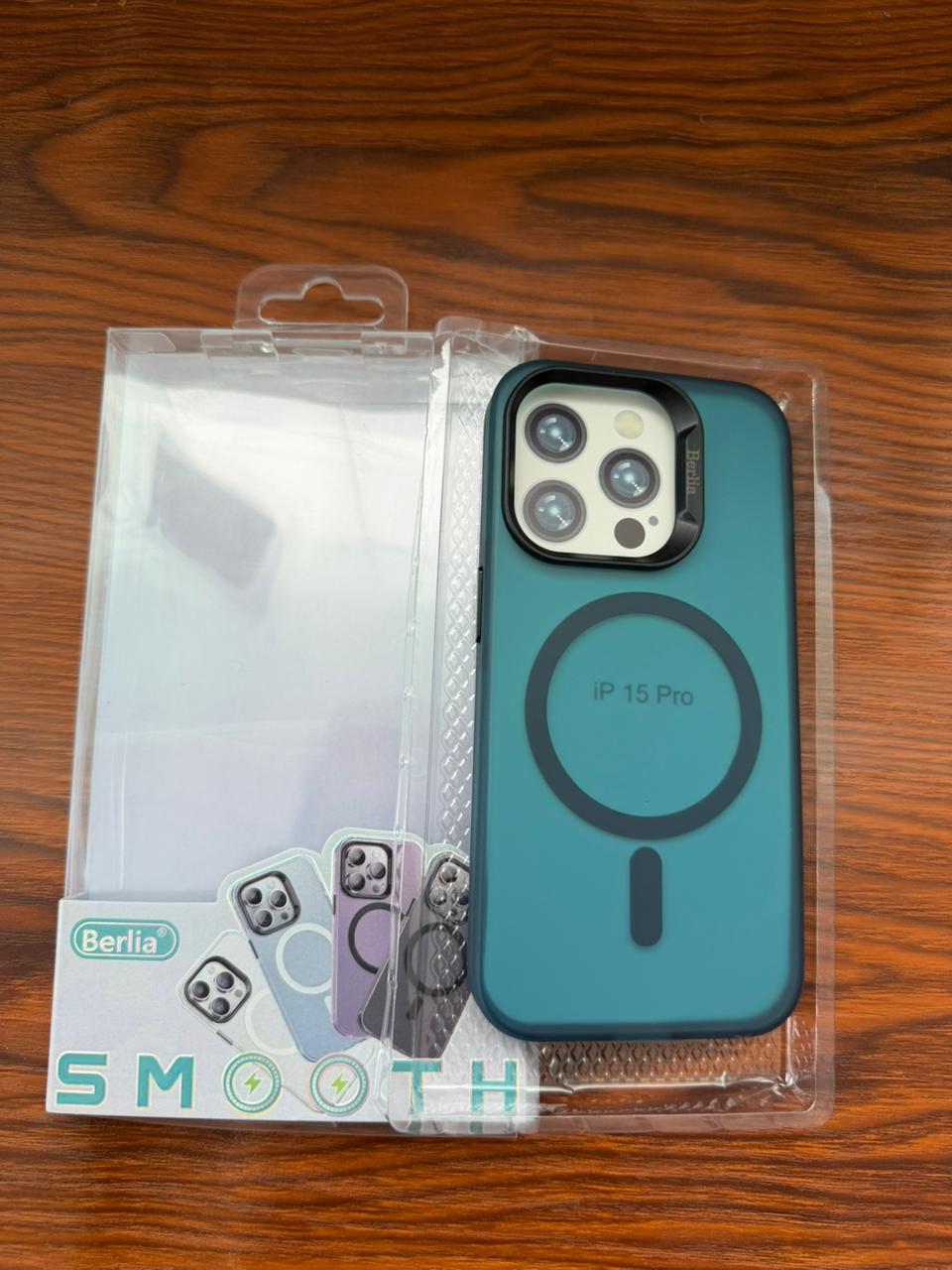 iPhone "15 Pro" BERLIA Premium MagSafe Case Riptide Blue