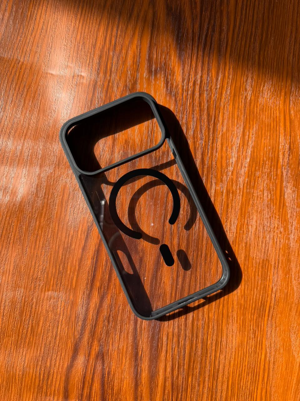 iPhone "17 Pro Max" Premium Clear MagSafe Case Black