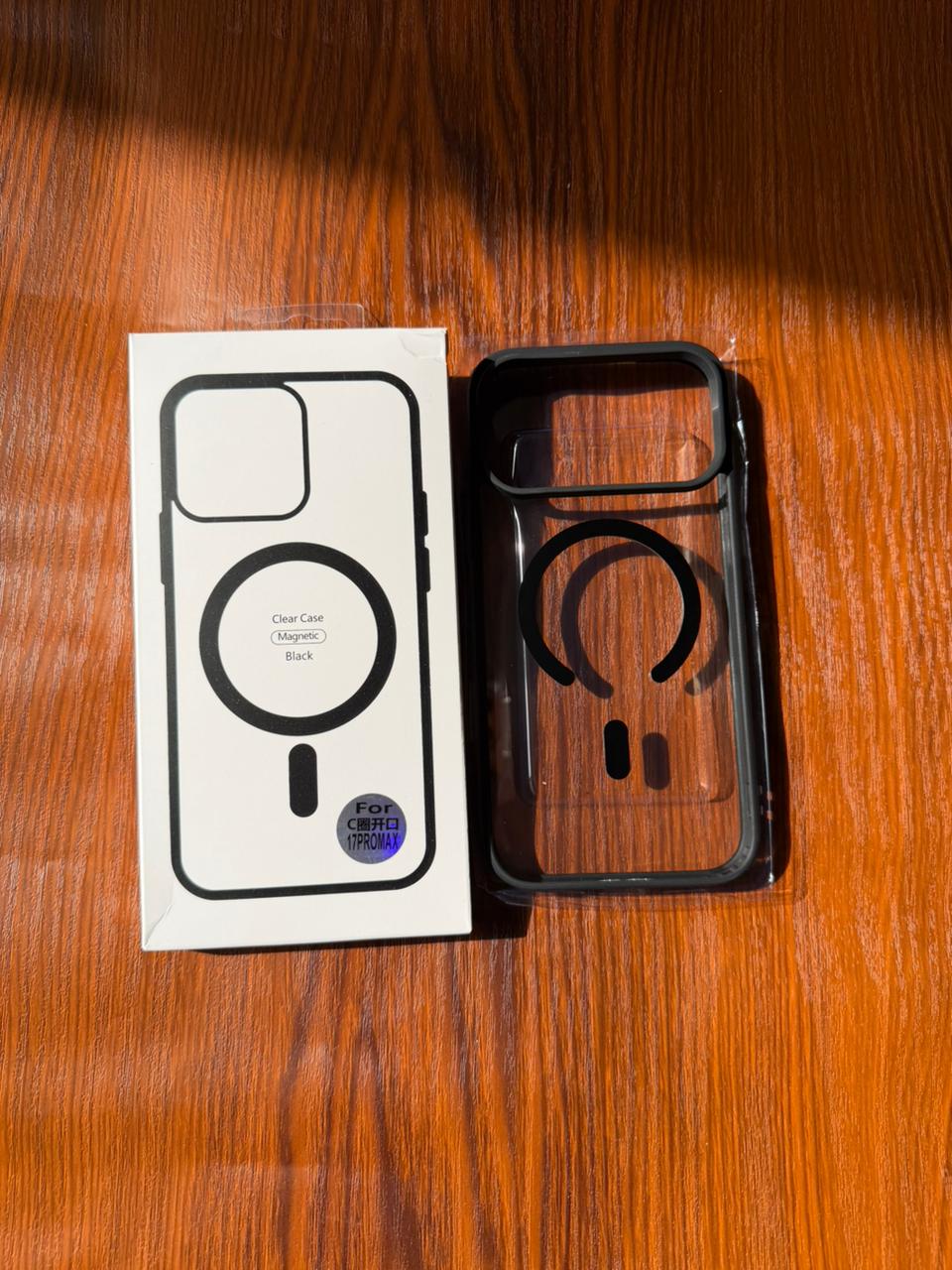 iPhone "17 Pro Max" Premium Clear MagSafe Case Black