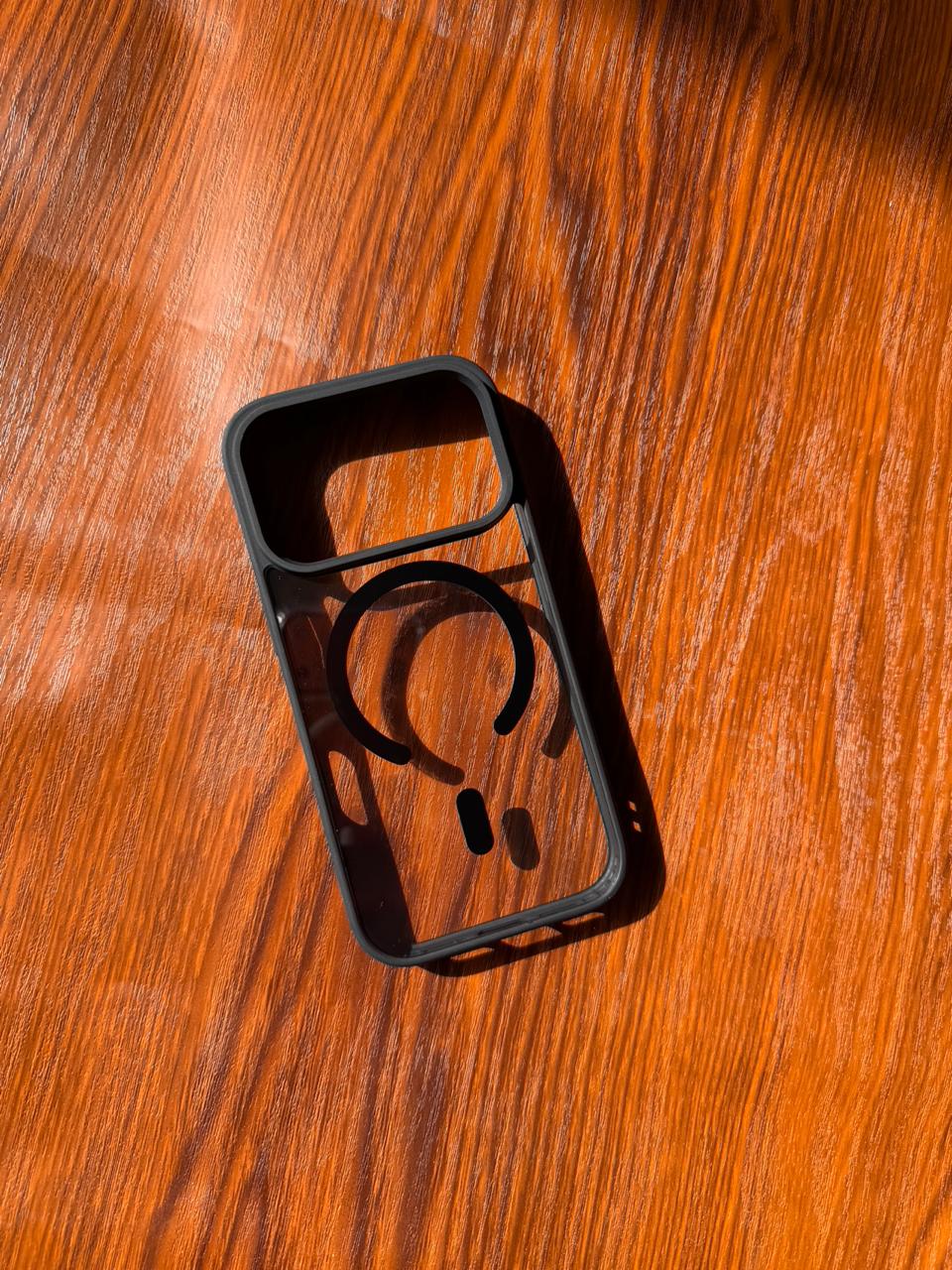 iPhone "17 Pro" Premium Clear MagSafe Case Black