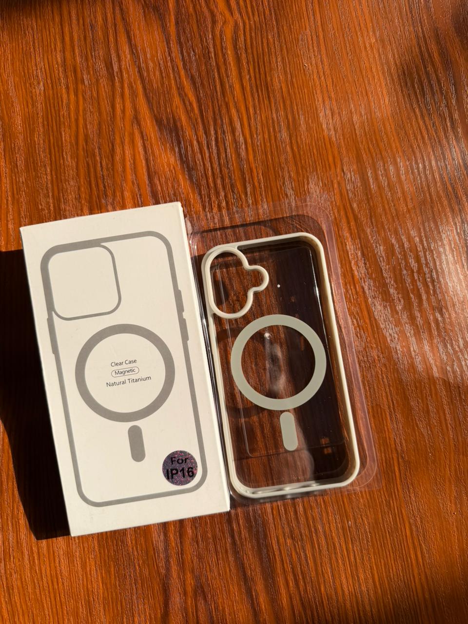 iPhone "16" Premium Clear MagSafe Case White