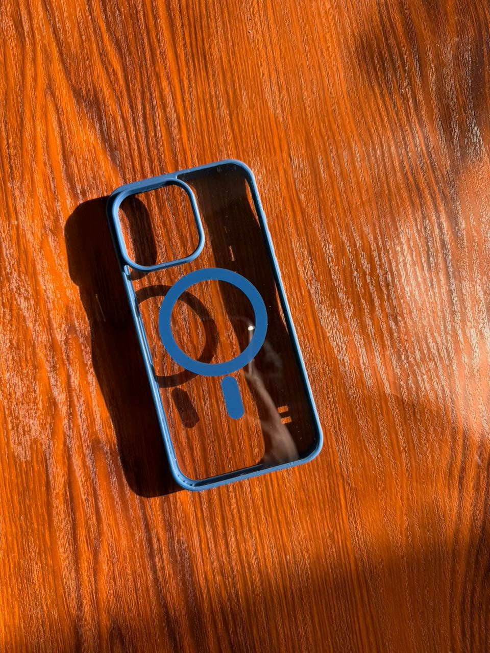 iPhone "15 Pro Max" Premium Clear MagSafe Case Blue