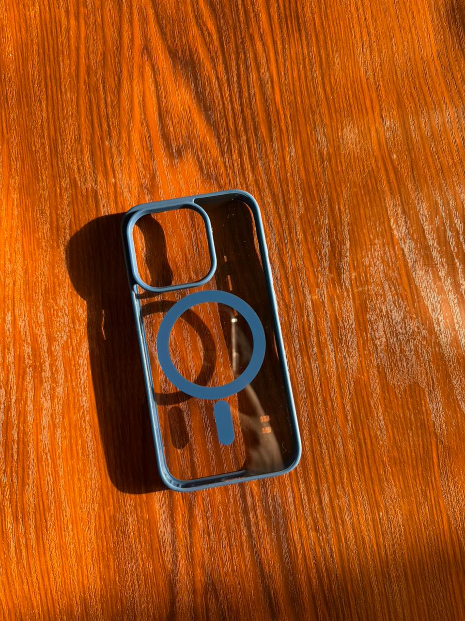 iPhone "15 Pro" Premium Clear MagSafe Case Blue