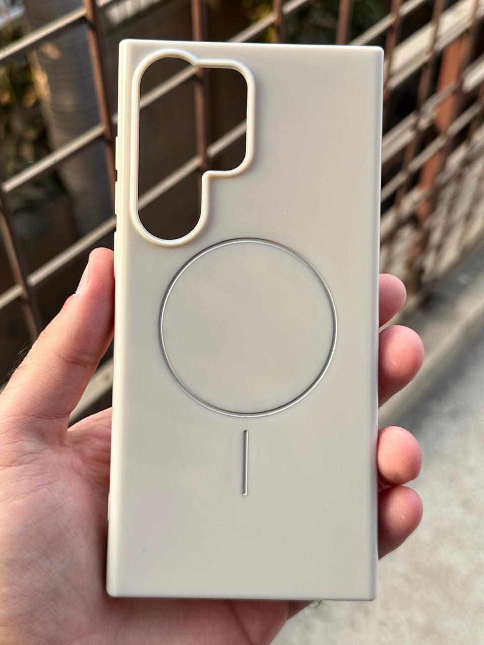 Samsung Galaxy "S24 Ultra" Beats Premium MagSafe Case - Summit Stone Secondary image