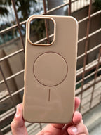 iPhone "16 Pro Max" Beats Premium MagSafe Case - Gold