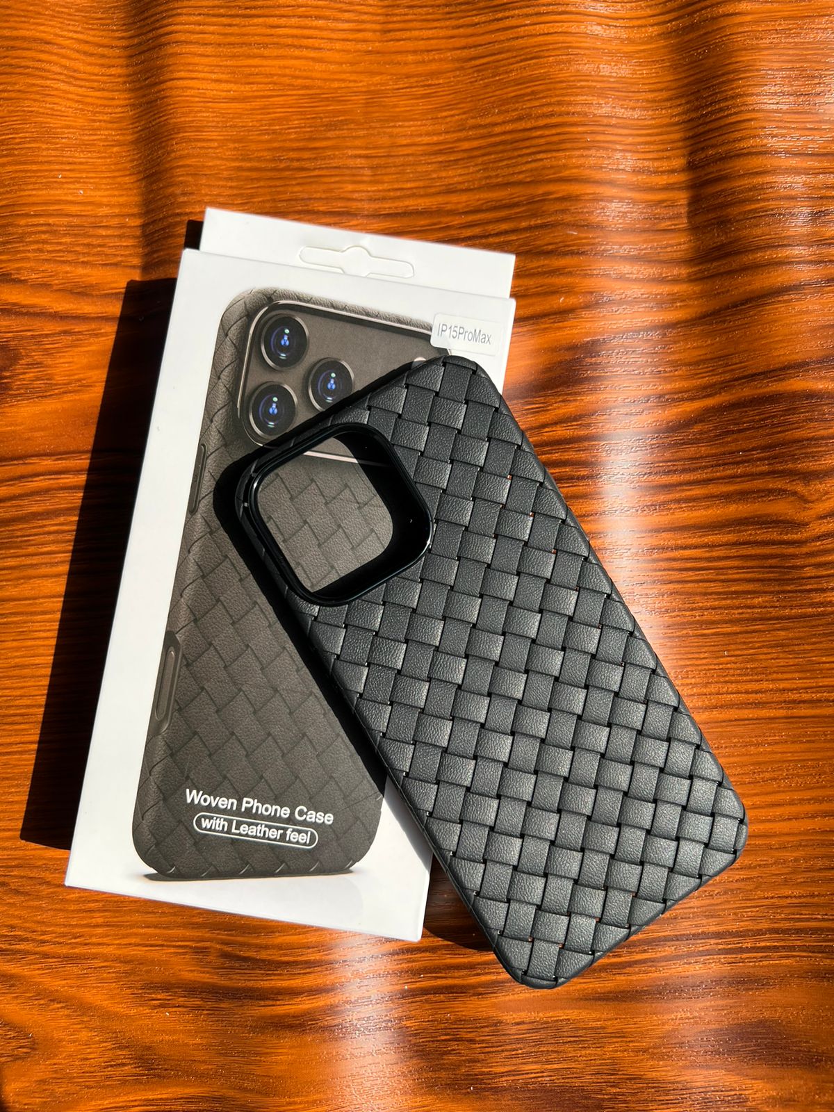 iPhone 15 Pro Max Woven Case "Leather Feel" Black