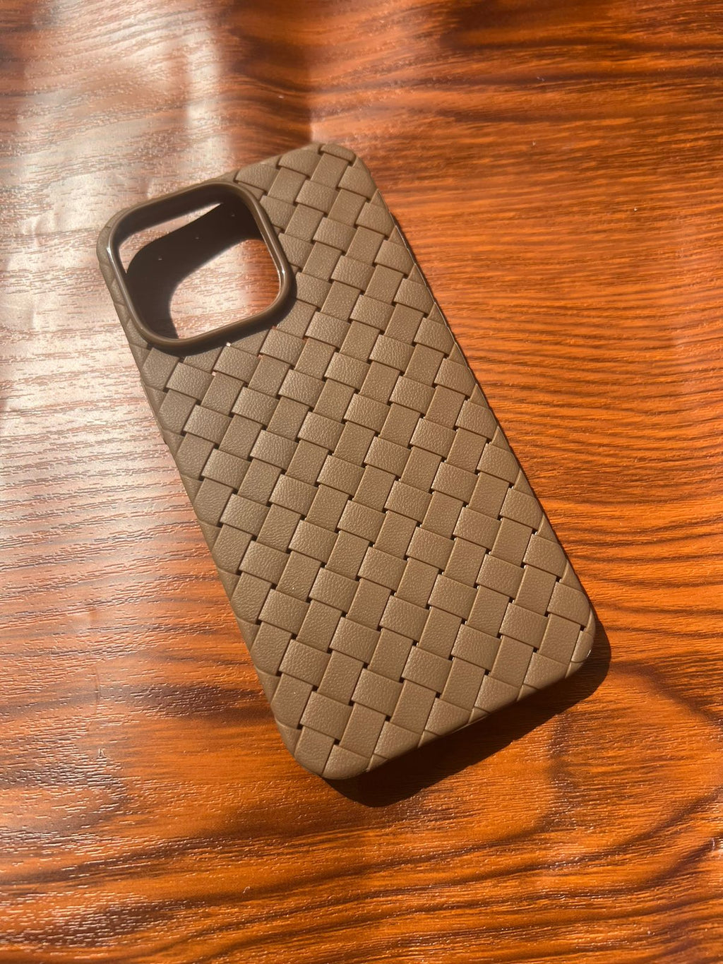 iPhone 13 Pro Woven Case "Leather Feel" Brown