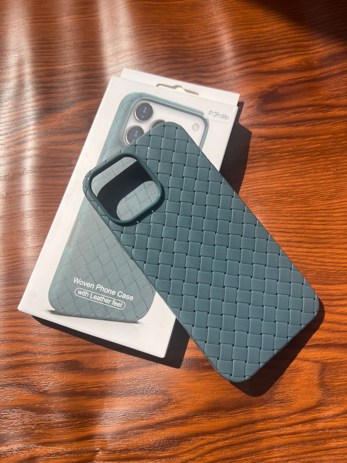 iPhone 13 Pro Max Woven Case "Leather Feel" Green
