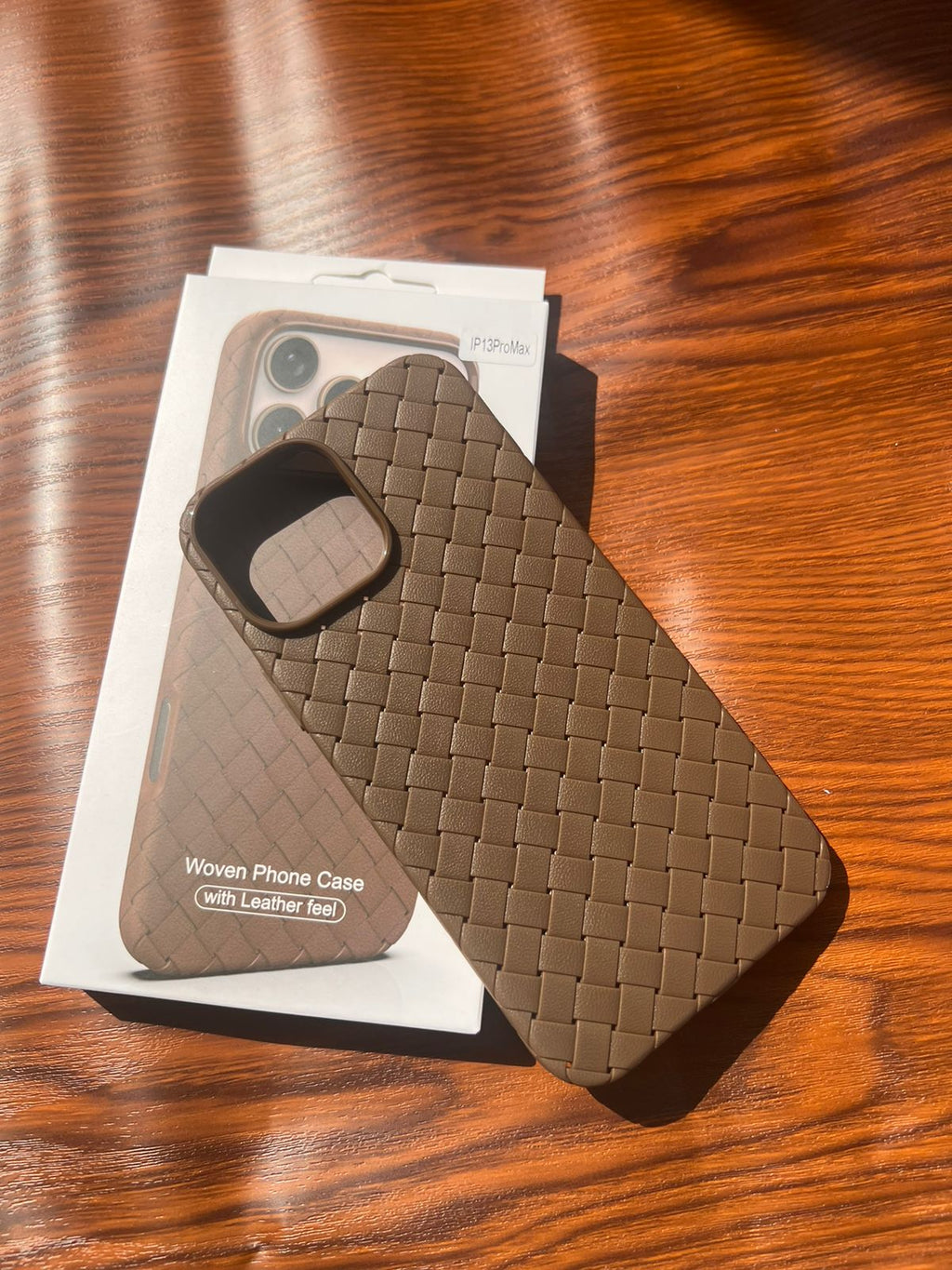 iPhone 13 Pro Max Woven Case "Leather Feel" Brown