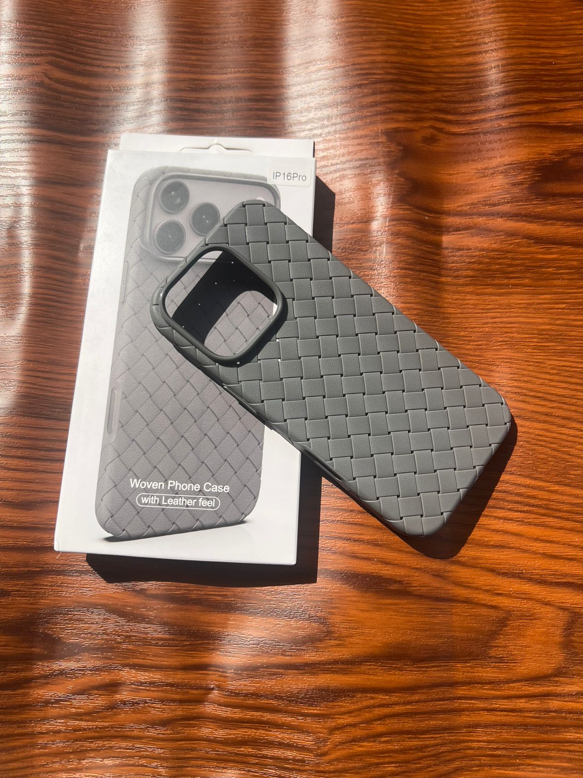 iPhone 16 Pro Woven Case "Leather Feel" Gray