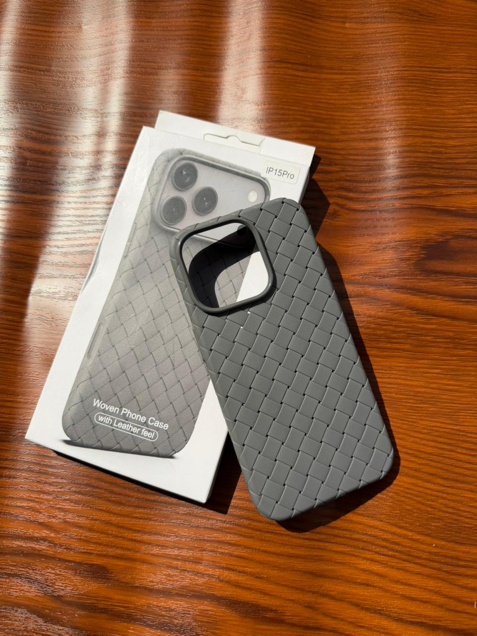 iPhone 15 PRO Woven Case "Leather Feel" Gray