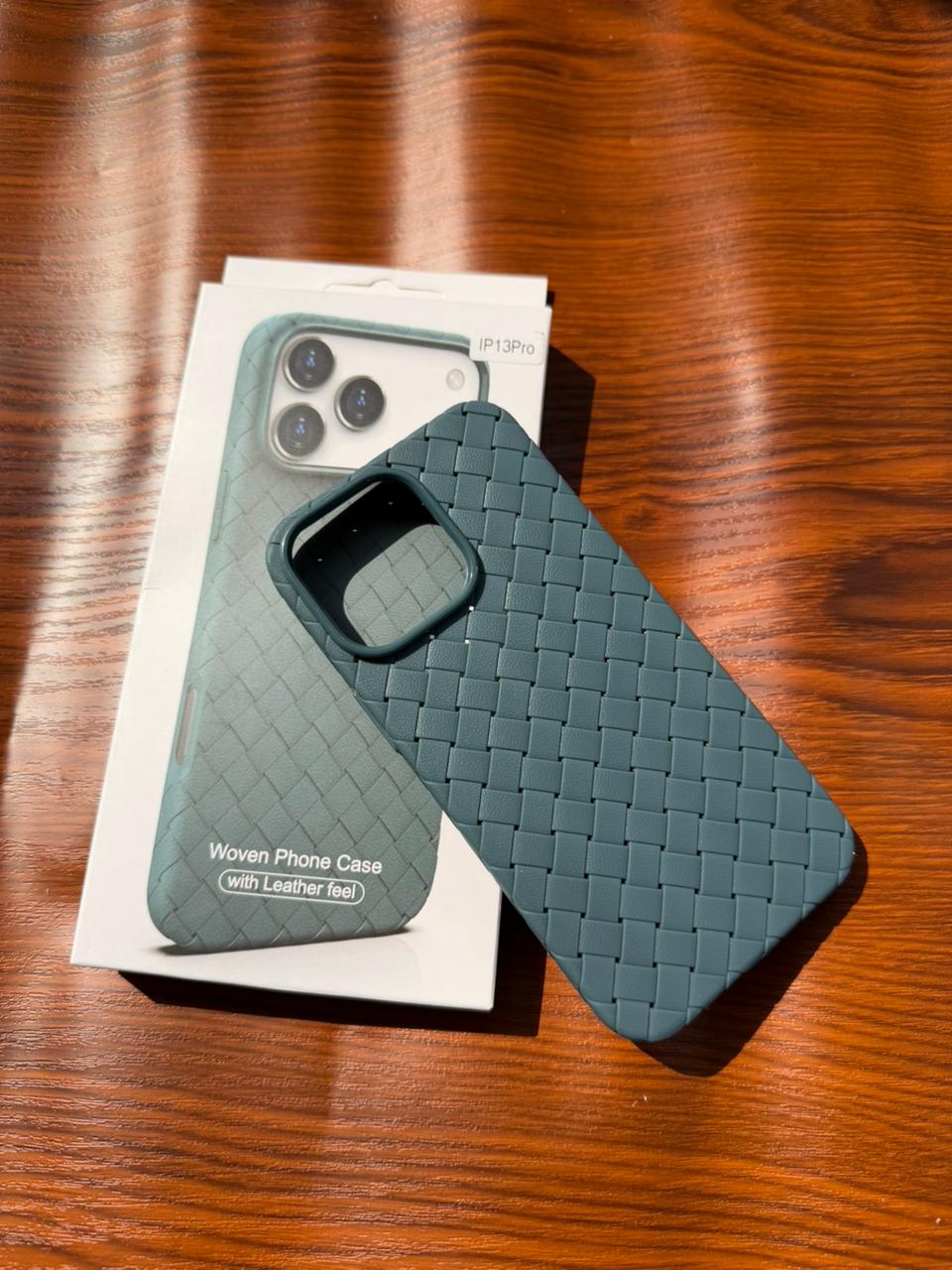 iPhone 13 Pro Woven Case "Leather Feel" Green