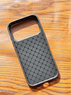 iPhone 17 Pro Woven Case "Leather Feel" Black