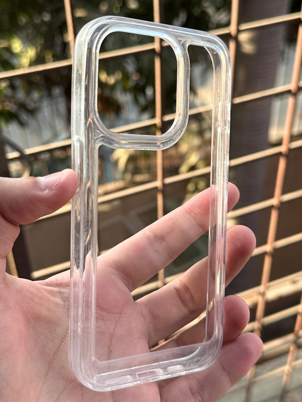 iPhone "15 Pro" BERLIA Premium Transparent Case