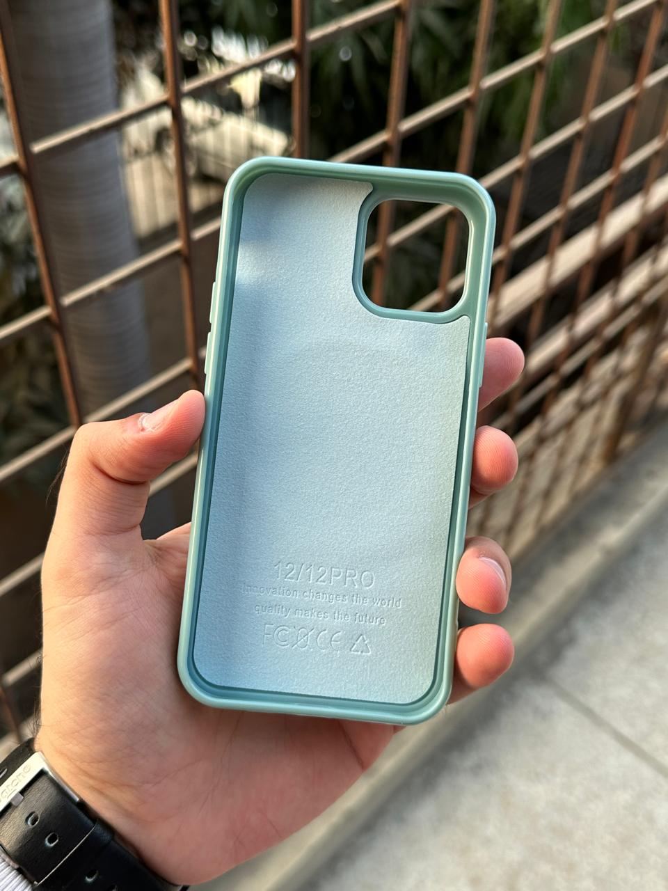 iPhone "12/12 Pro" Beats Premium MagSafe Case - Riptide Blue