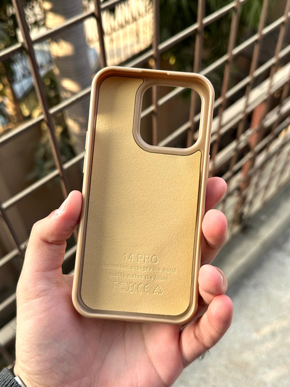 iPhone "14 Pro" Beats Premium MagSafe Case - Gold