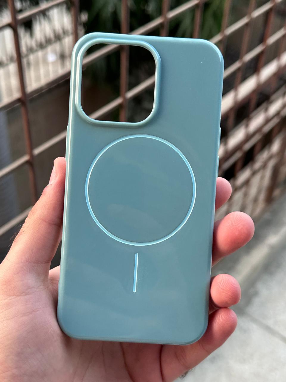 iPhone "13 Pro" Beats Premium MagSafe Case - Riptide Blue