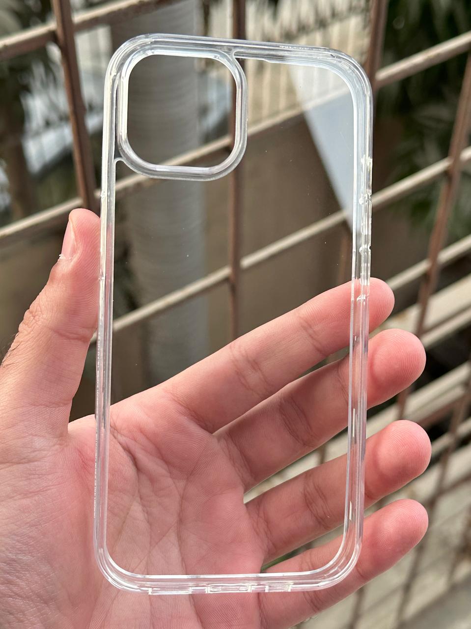 iPhone "15" Spigen Ultra Hybrid Transparent Case